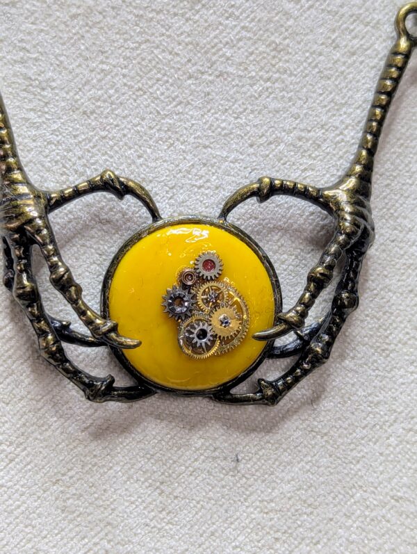 PXL_20250228_122812860~2 Noctorvus Jaune