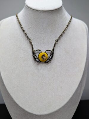 PXL_20250228_122832507~2 Noctorvus Jaune